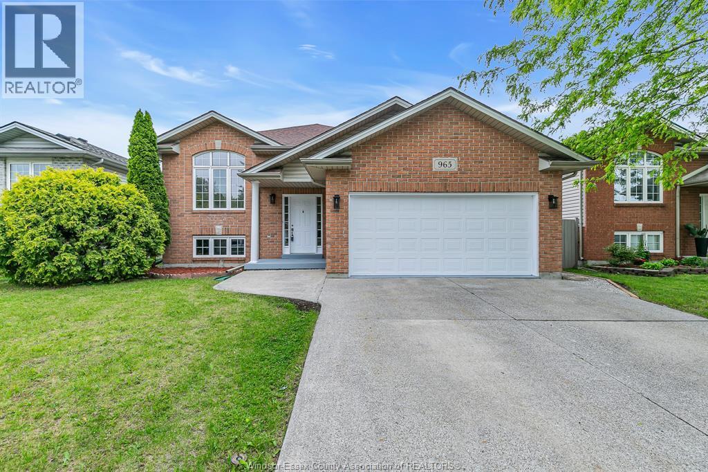 965 Banwell, Windsor — primary photograph