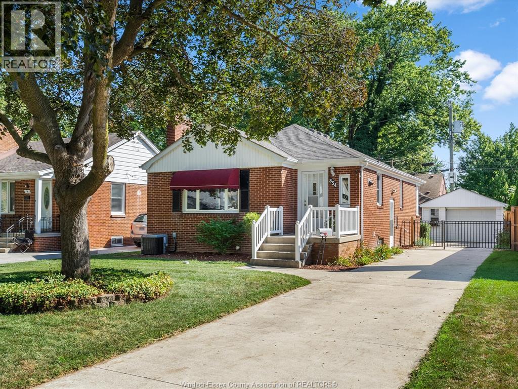 854 Belleperche Place, Windsor — photograph 3
