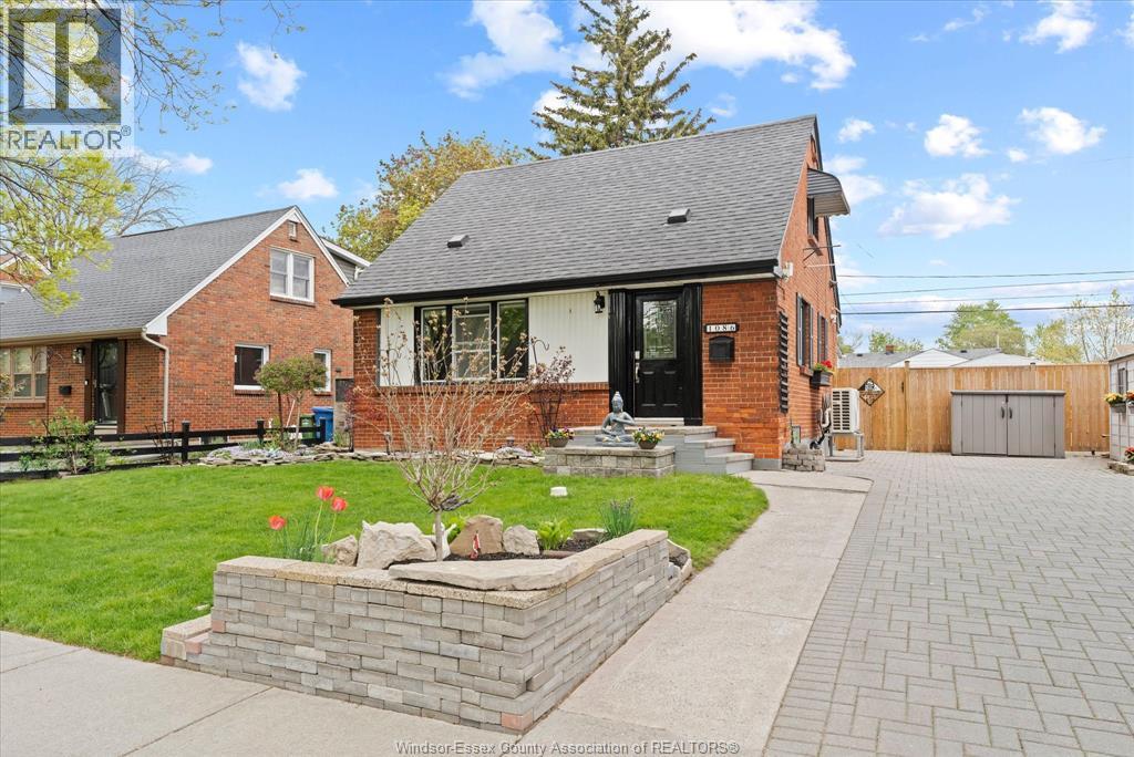 1086 Villaire Avenue, Windsor — photograph 2