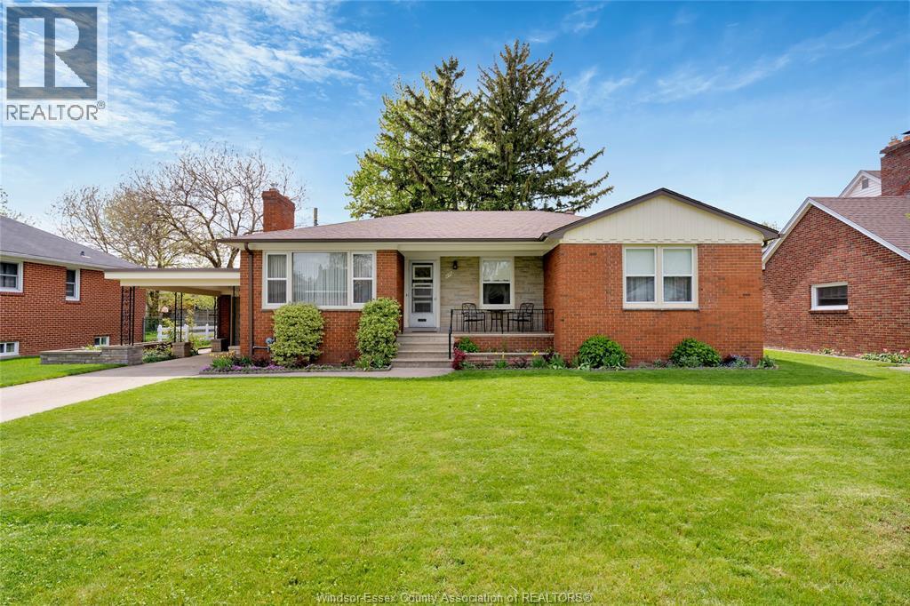 273 Henkel Place, Windsor — primary photograph