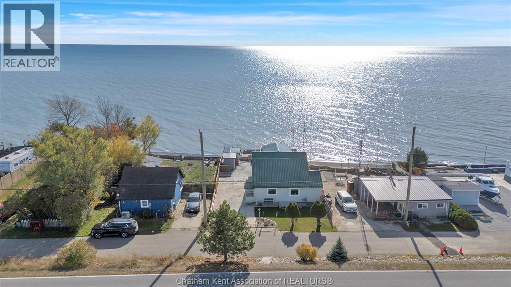 18518 Erie Shore Drive, Blenheim — photograph 2