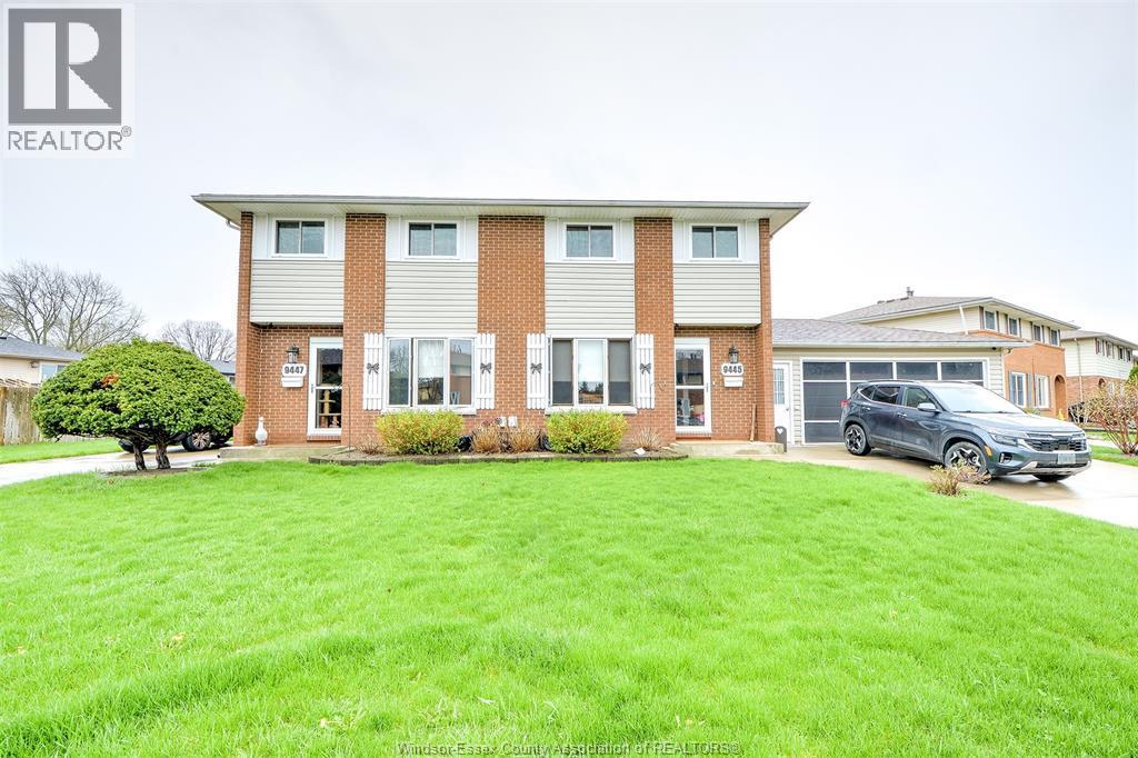 9445-9447 Alten Drive, Windsor — photograph 2
