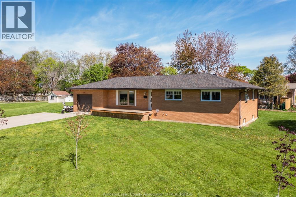 1336 Sunset Avenue, Kingsville — photograph 2
