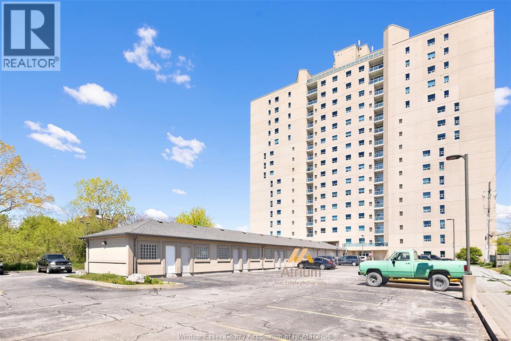 1225 Riverside Drive #803, Windsor — photograph 2