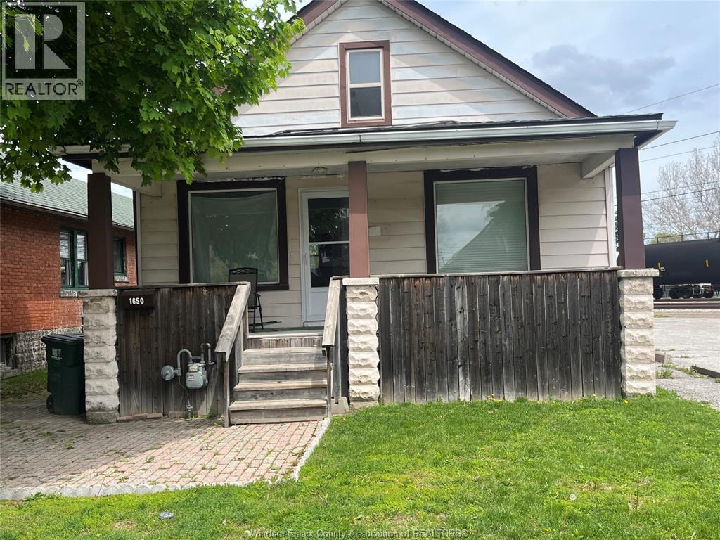 1650 Moy, Windsor — photograph 2