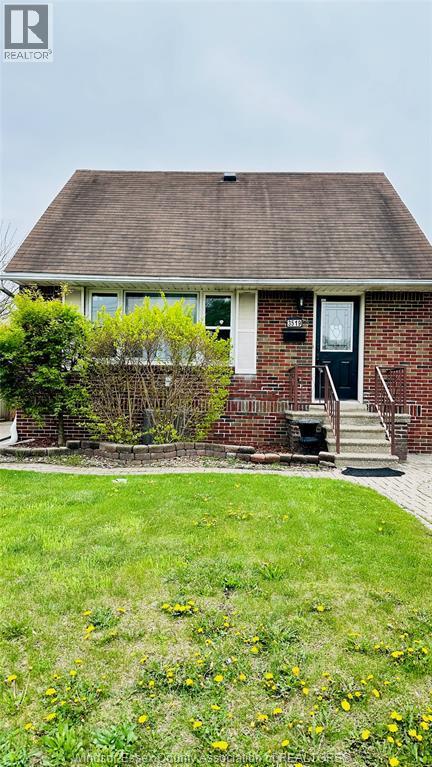 3519 Tecumseh Road, Windsor — photograph 2