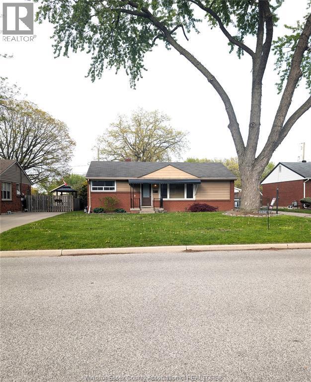 3456 Everts Avenue, Windsor — primary photograph