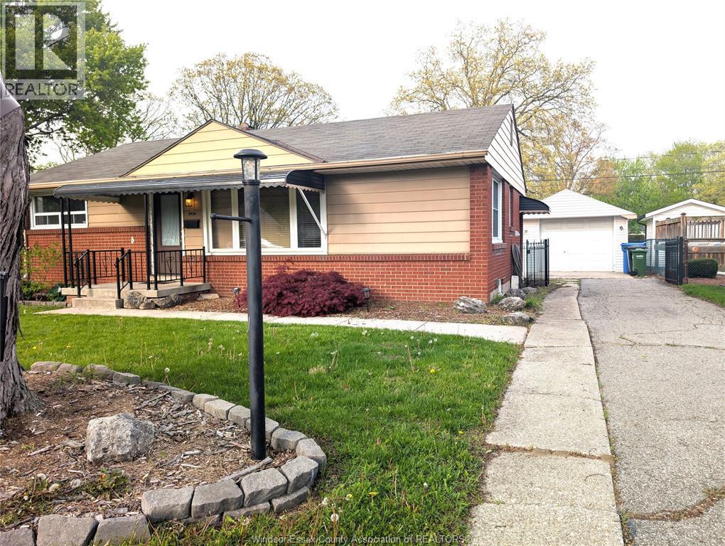 3456 Everts Avenue, Windsor — photograph 2