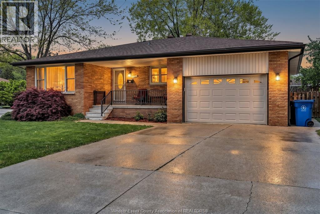 5120 Iris Pl, Windsor — primary photograph