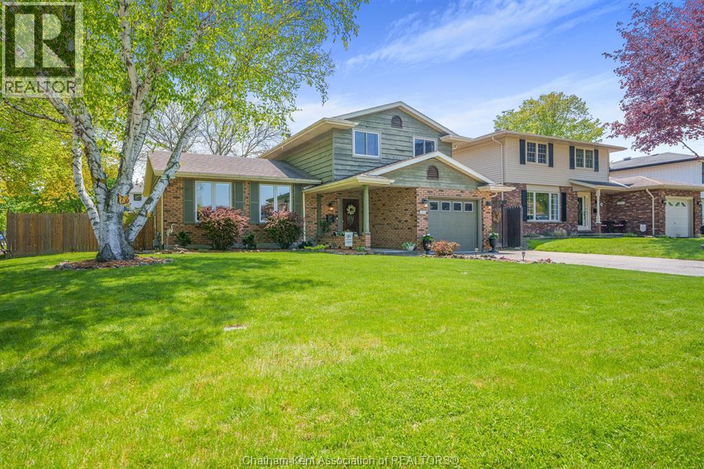 Single Family — 106 University Drive, Chatham, Ontario