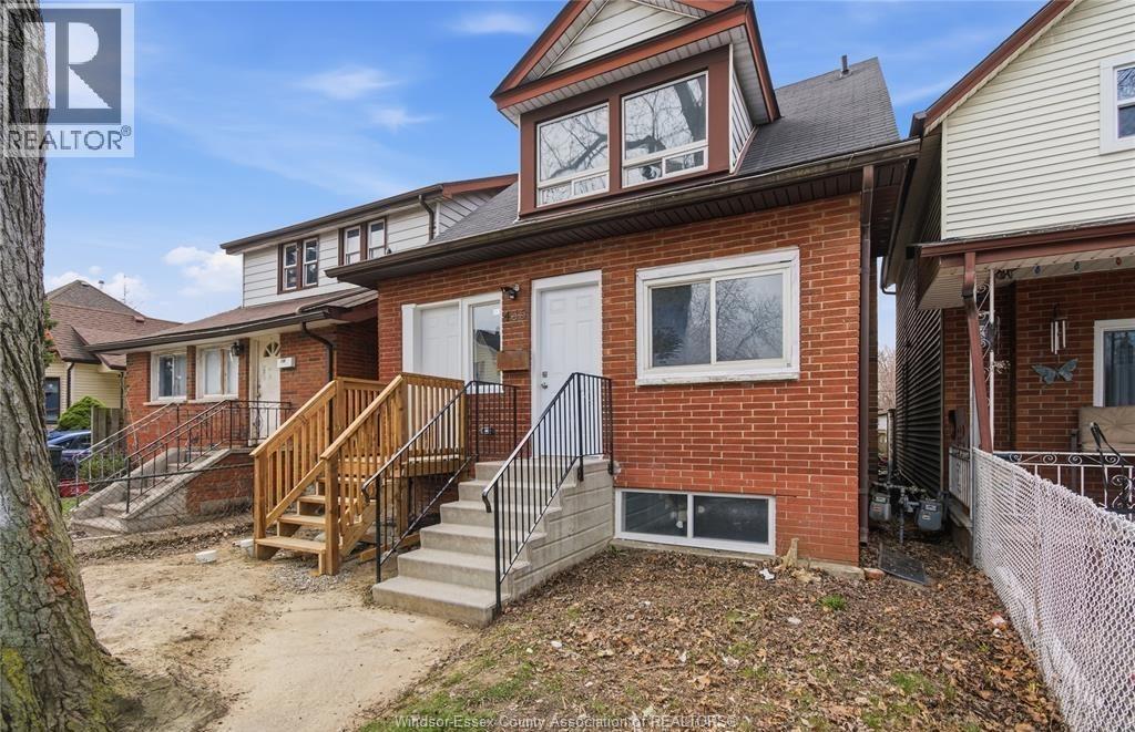 435 Caron Avenue #MAIN LEVEL, Windsor — primary photograph