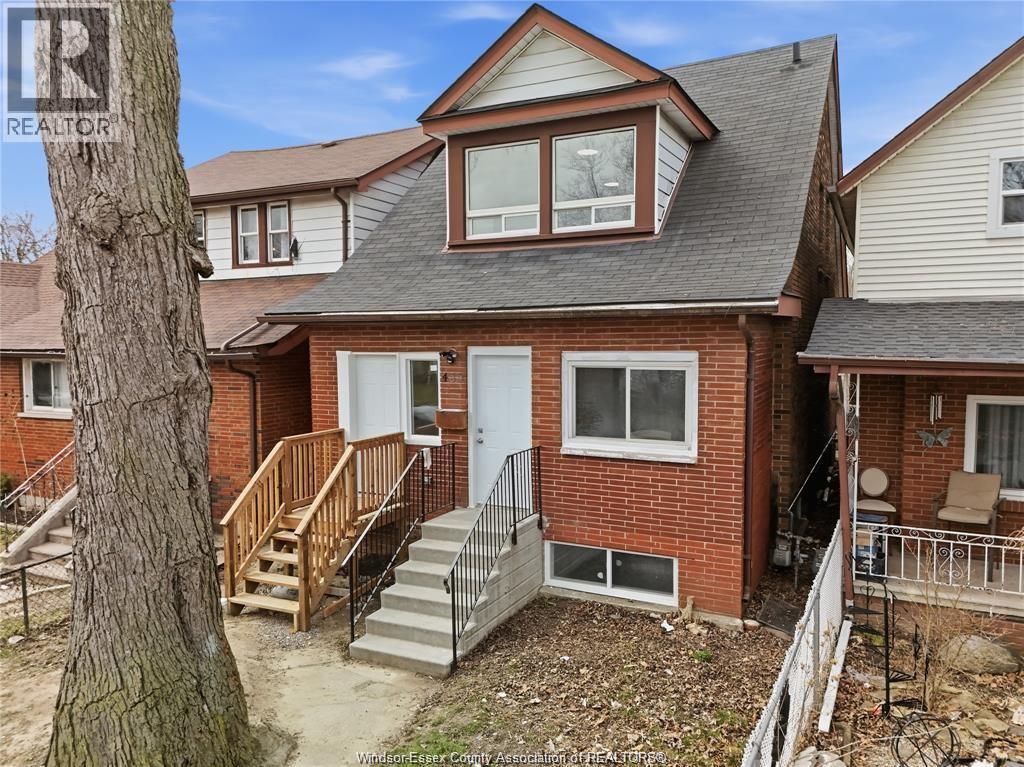 435 Caron Avenue #MAIN LEVEL, Windsor — photograph 2