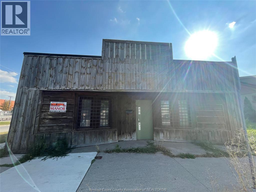 1391 Prince Road, Windsor — primary photograph