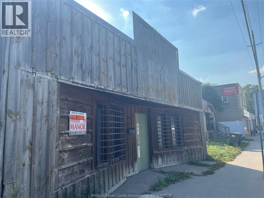 1391 Prince Road, Windsor — photograph 2