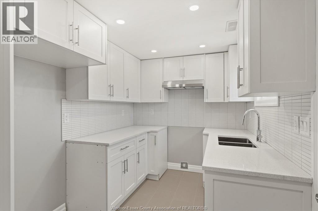 1439 Benjamin Avenue #2ND FLOOR, Windsor — photograph 3