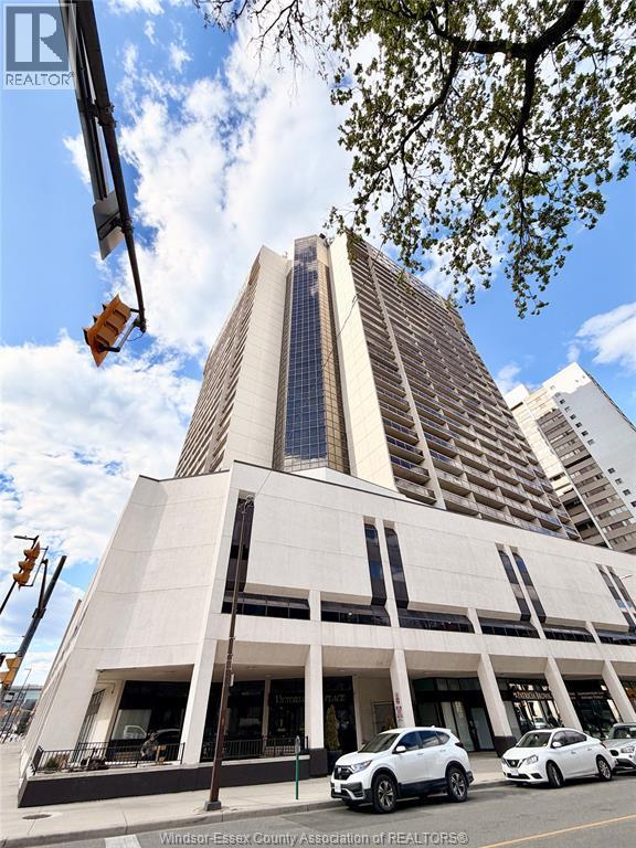 150 Park Street #2504, Windsor — primary photograph