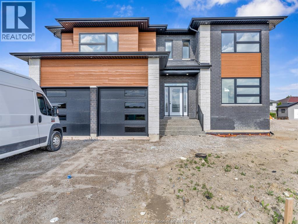 3672 Sutton Avenue, Windsor — photograph 2