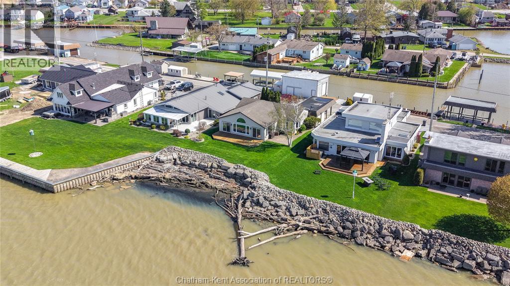 Single Family — 19060 Peninsula Street, Lighthouse Cove, Ontario