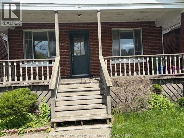 1370 Bruce Ave, Windsor — photograph 2