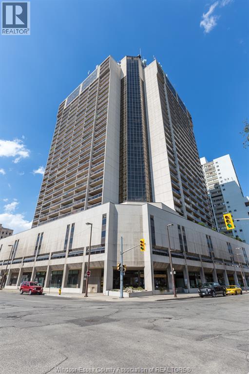 150 Park #613, Windsor — primary photograph