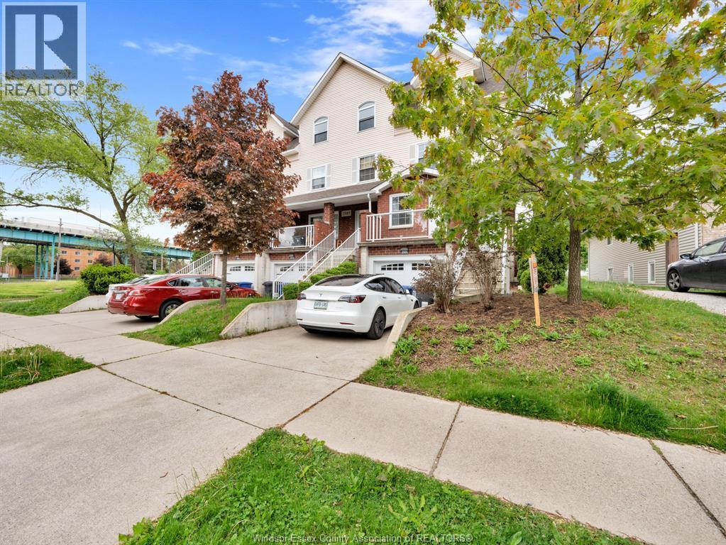 2929 Donnelly, Windsor — photograph 2