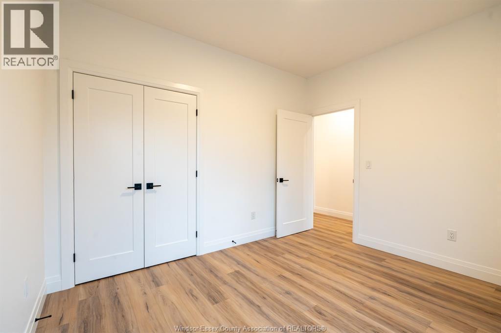 987 Ford Boulevard #1, Windsor — photograph 2