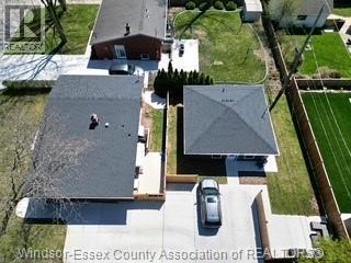 3401 Roxborough, Windsor — primary photograph