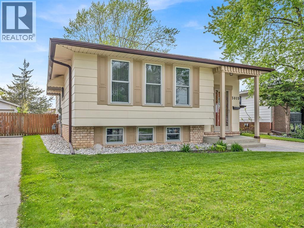3015 Apple Lane, Windsor — photograph 3