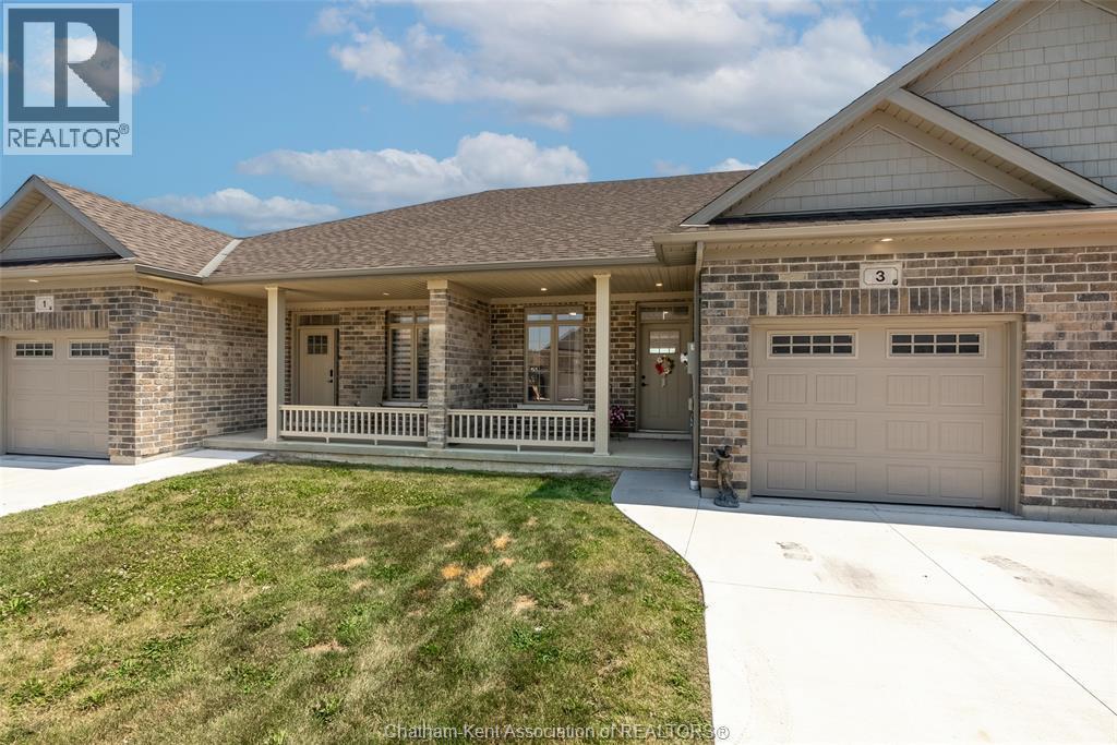 Single Family — 3 Jonathan Street, Chatham, Ontario