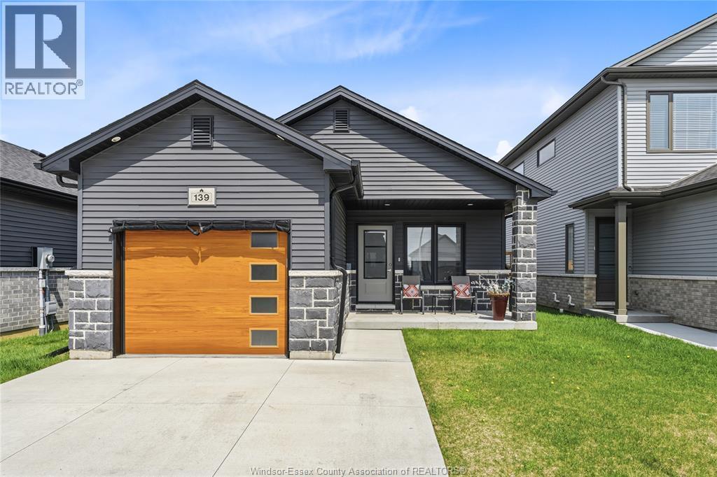 Single Family — 139 Ironwood Trail, Chatham, Ontario