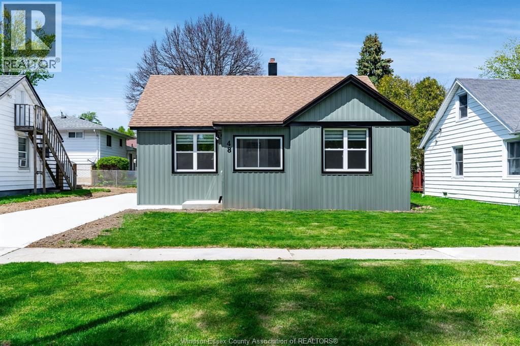 48 McLean Street, Kingsville — photograph 2