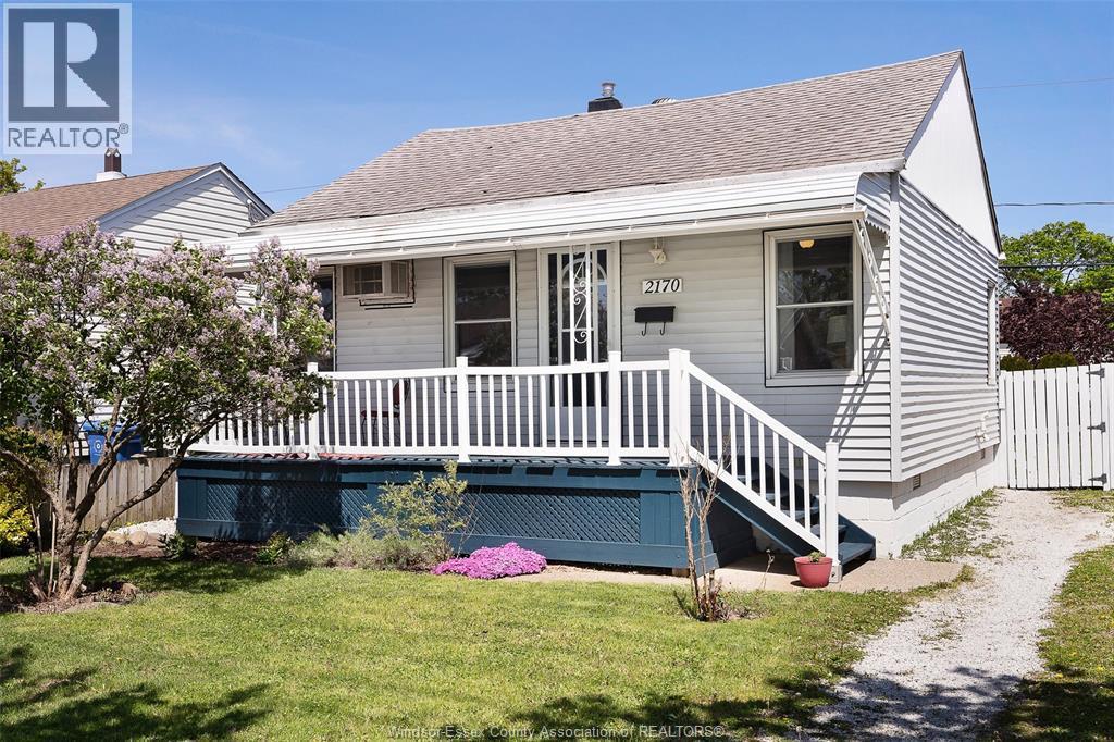 2170 Wellesley Avenue, Windsor — primary photograph
