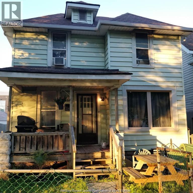 354 Bruce, Windsor — primary photograph