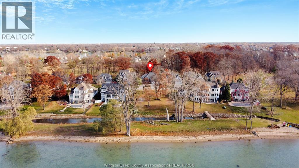 295 Crystal Bay Drive, Amherstburg — photograph 2