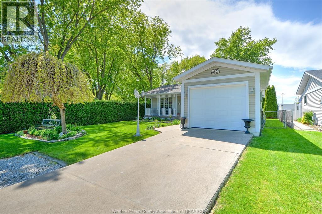 514 Halo Crescent, Belle River — photograph 2