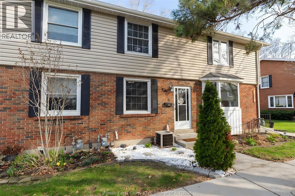 8418 Little River #5, Windsor — photograph 2