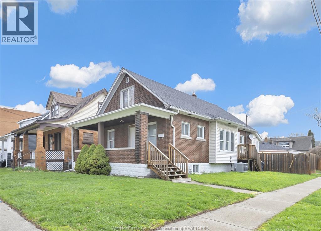 3497 Peter Street, Windsor — photograph 2