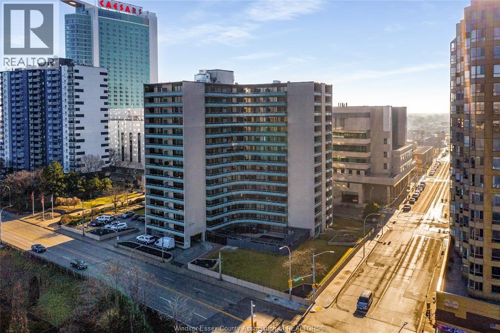 111 Riverside Drive #311, Windsor — primary photograph