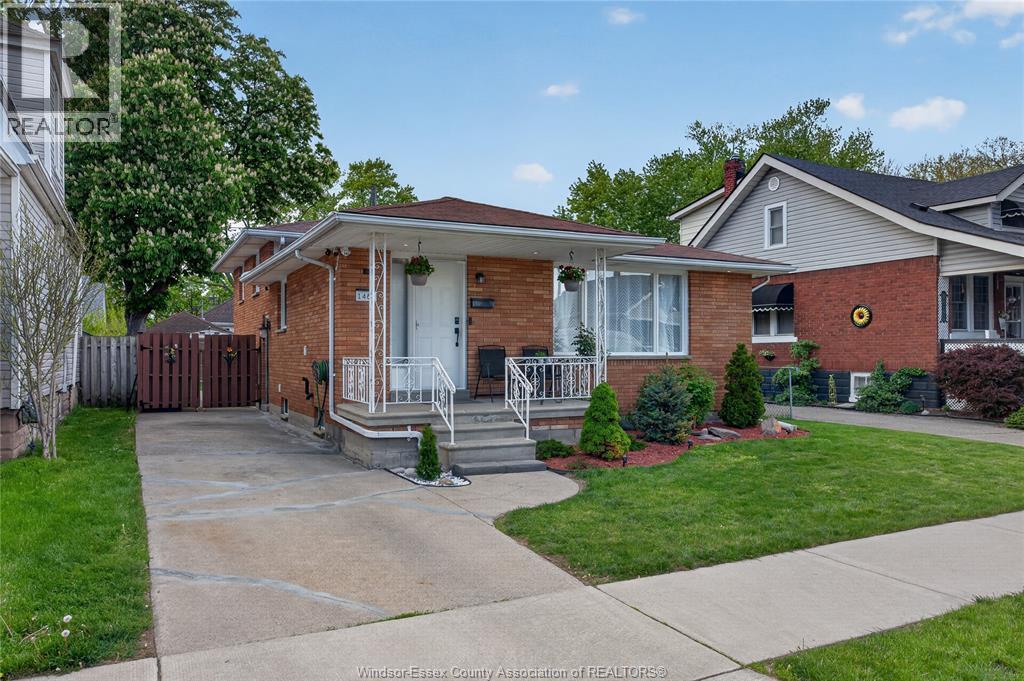 1481 Ellrose, Windsor — primary photograph