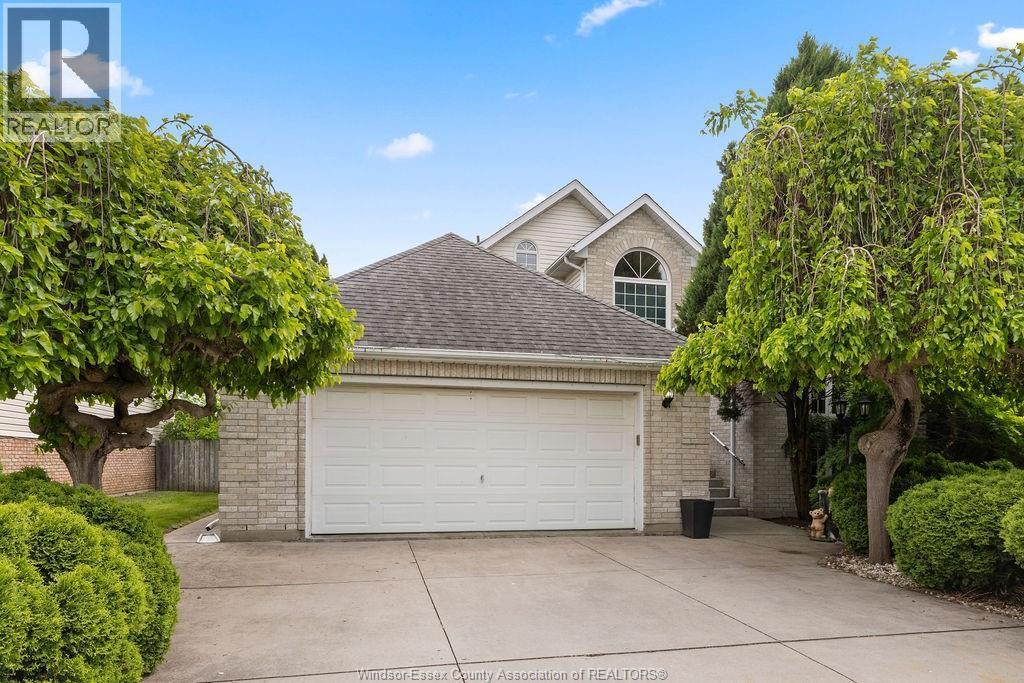4577 Hunt Club Crescent, Windsor — photograph 2