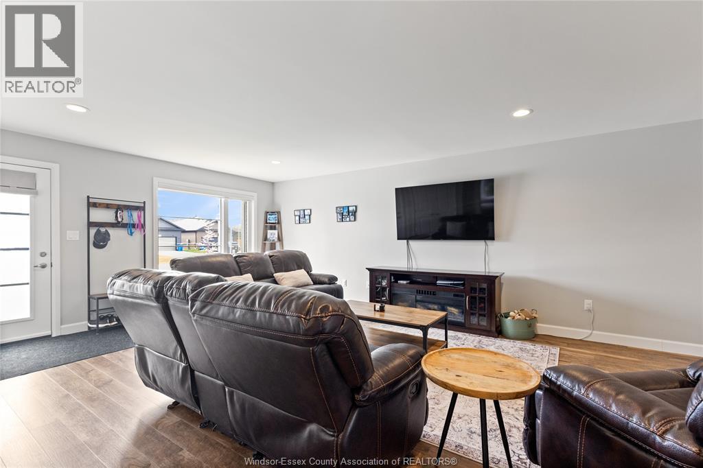 171 Moonstone, Chatham — photograph 3
