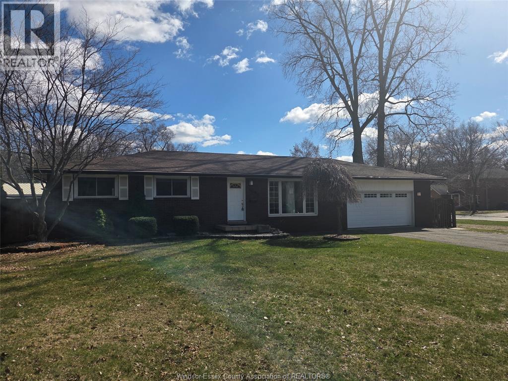 6595 Matchette Road, LaSalle — photograph 2