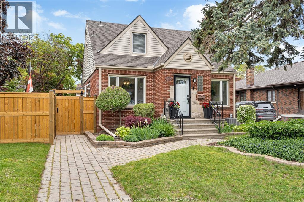 Single Family — 289 Ford Boulevard, Windsor, Ontario