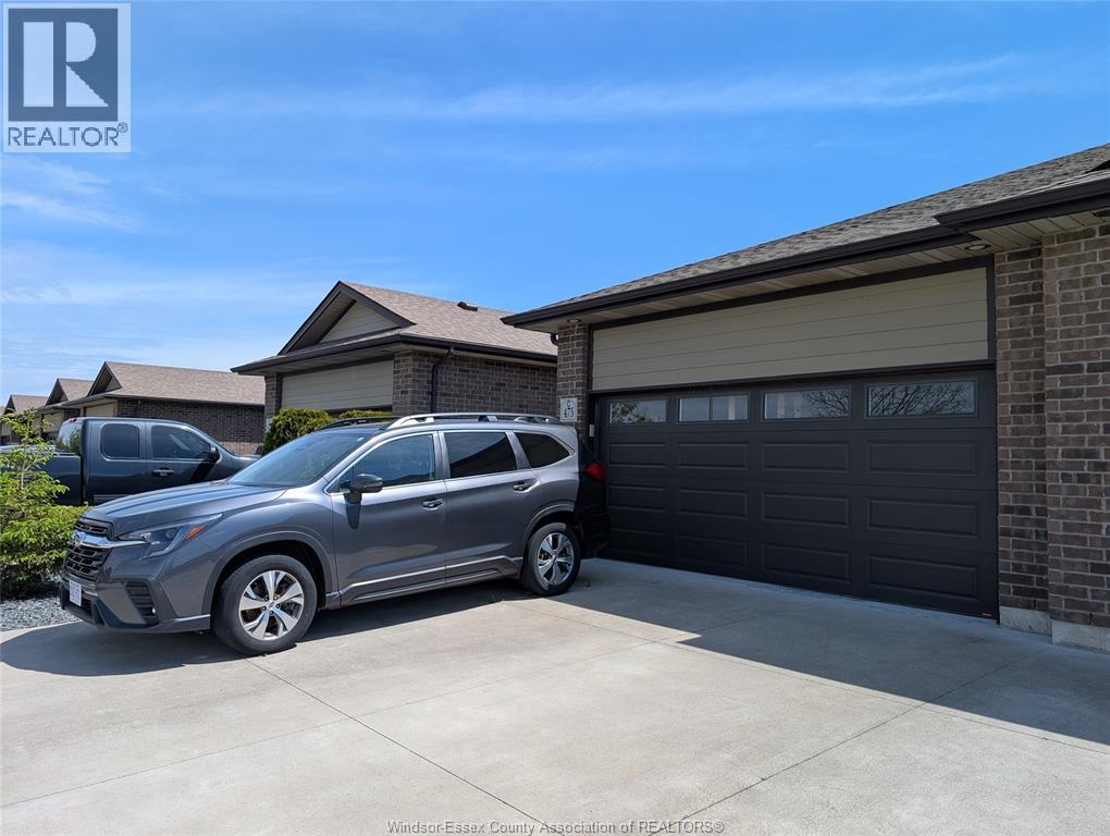 475 Old Colony Trail, Amherstburg — photograph 2
