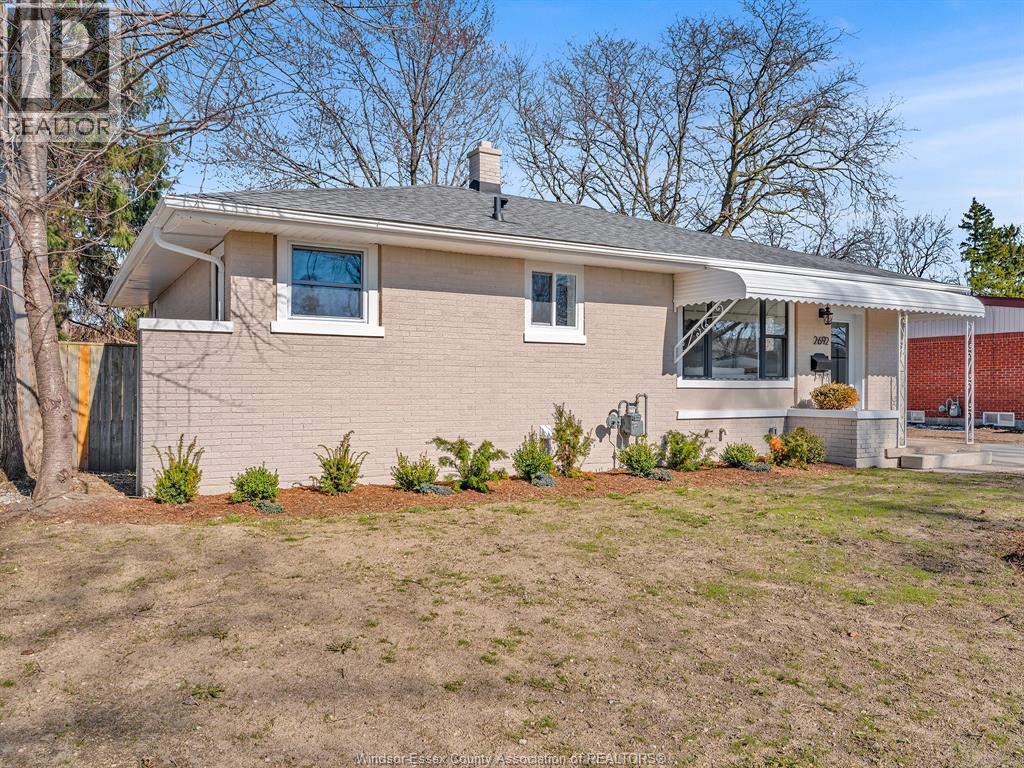2692 Everts, Windsor — photograph 3