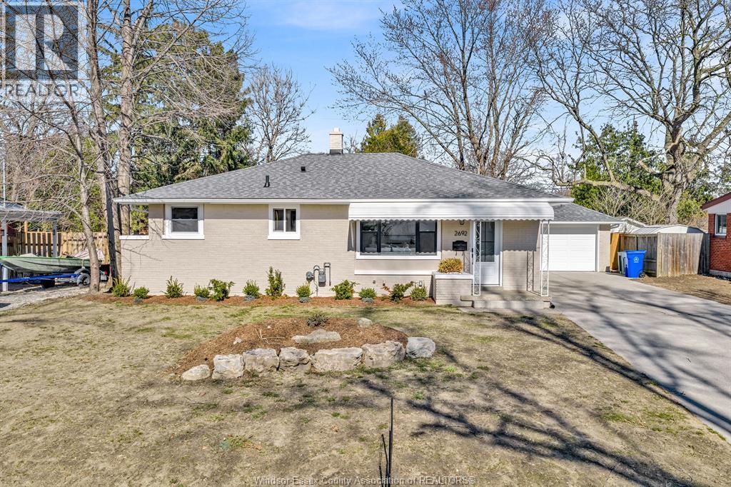 2692 Everts, Windsor — primary photograph
