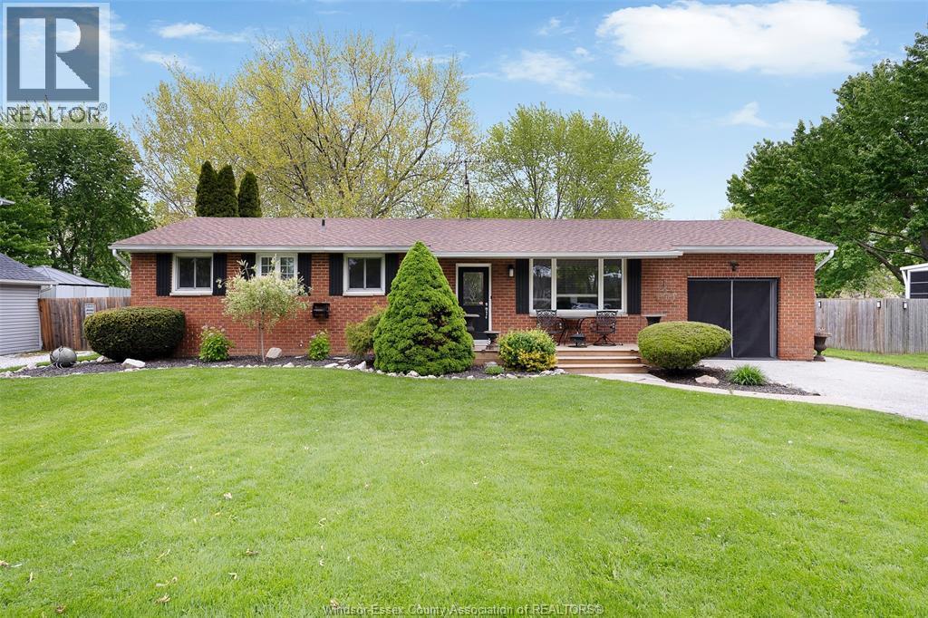 Single Family — 653 Optimist, Lakeshore, Ontario