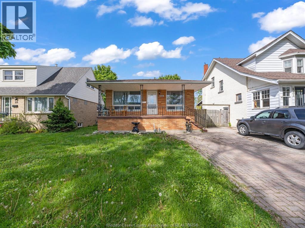 885 Raymo, Windsor — primary photograph