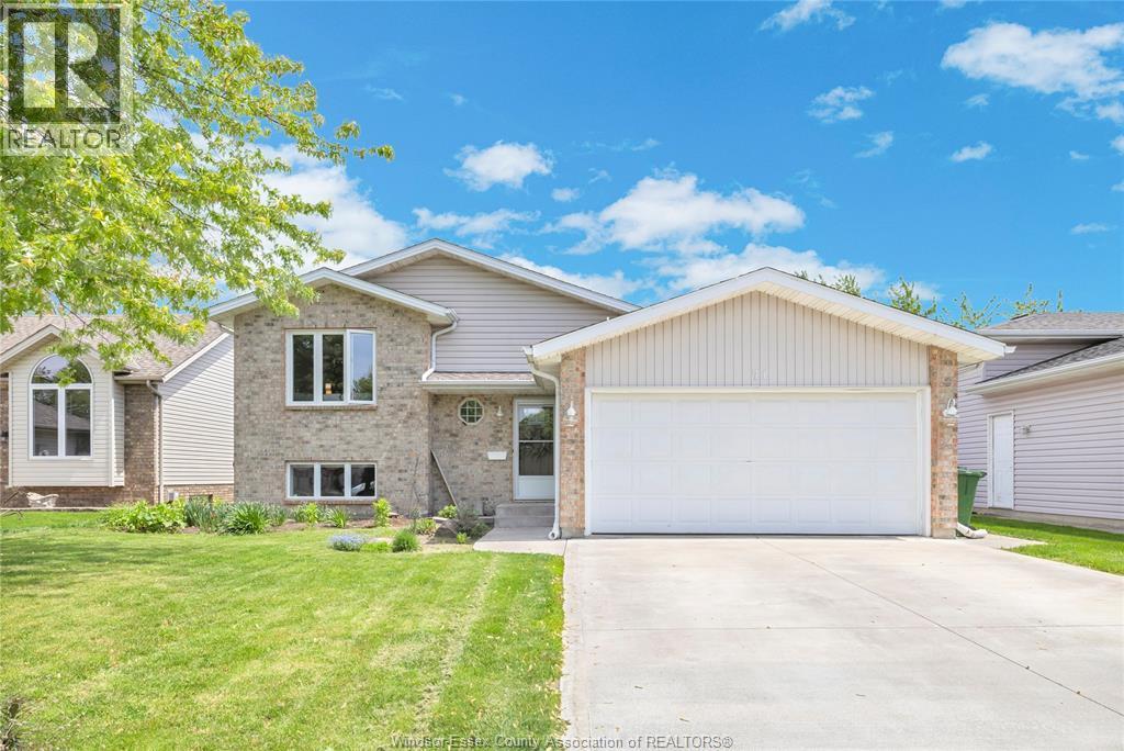Single Family — 71 Milne Street, Essex, Ontario