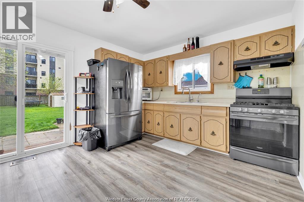329 Parkside Drive, McGregor — photograph 2